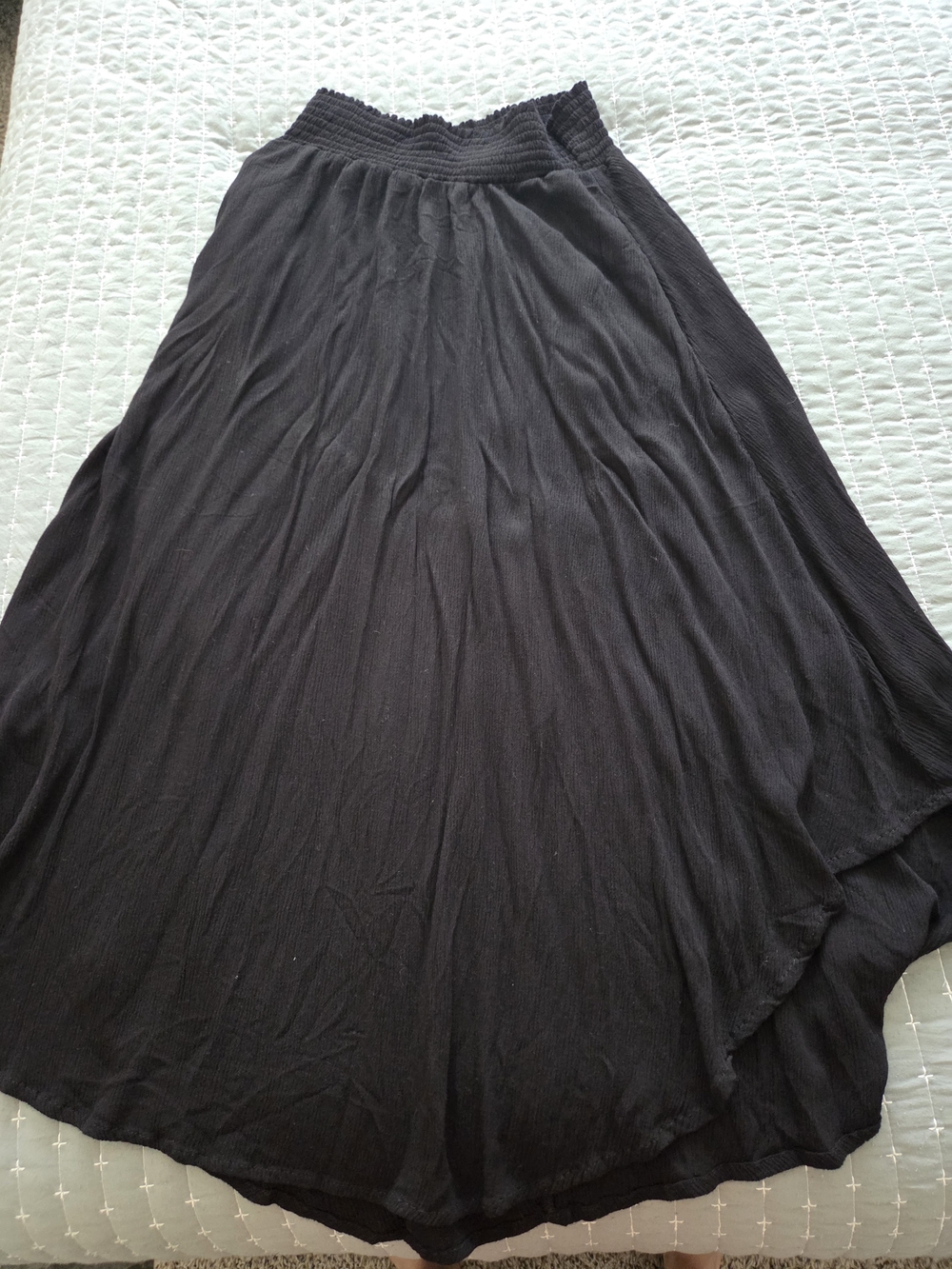 Love Tree Black Flowy Maxi Skirt with Smocked Waist Size S